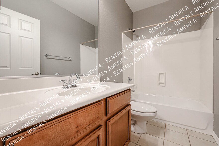 Building Photo - 2437 W Red Range Way
