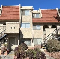 Building Photo - 3597 Arville St