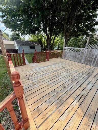 deck - 1217 MacArthur Ave