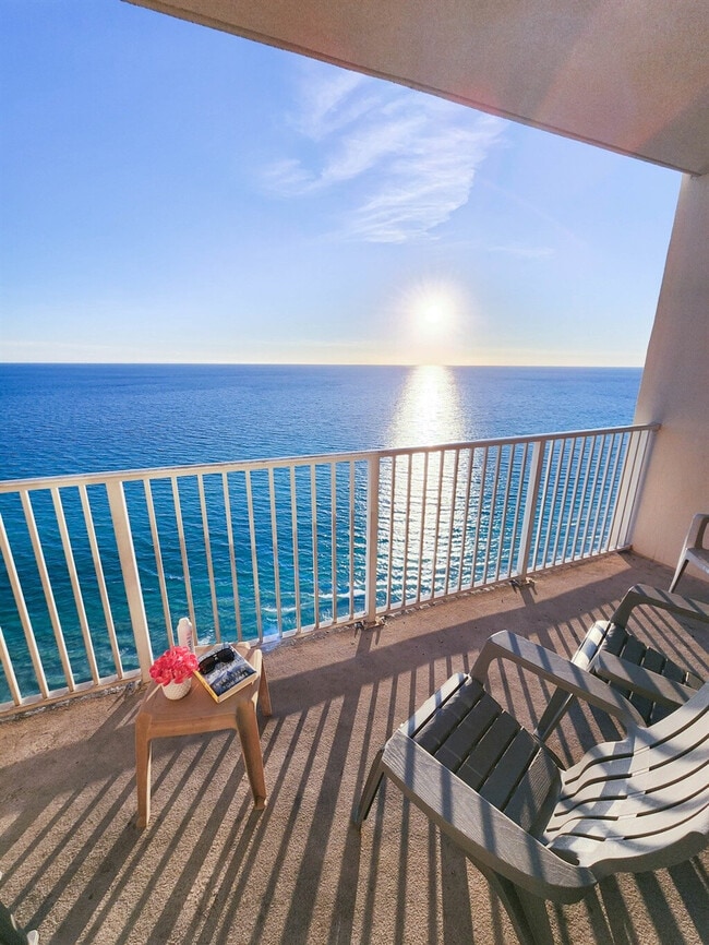 Building Photo - 16819 Front Beach Rd