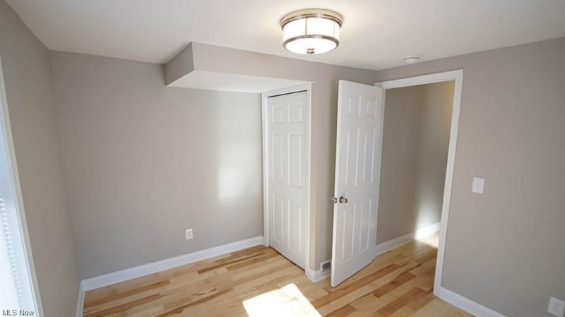 Building Photo - 196 Vincent St