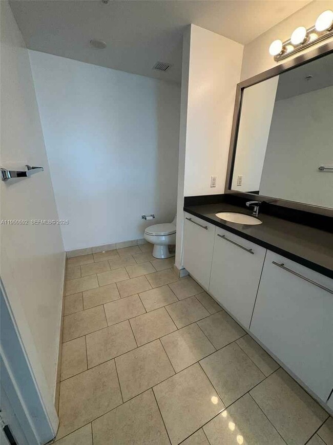 Building Photo - 90 SW 3rd St