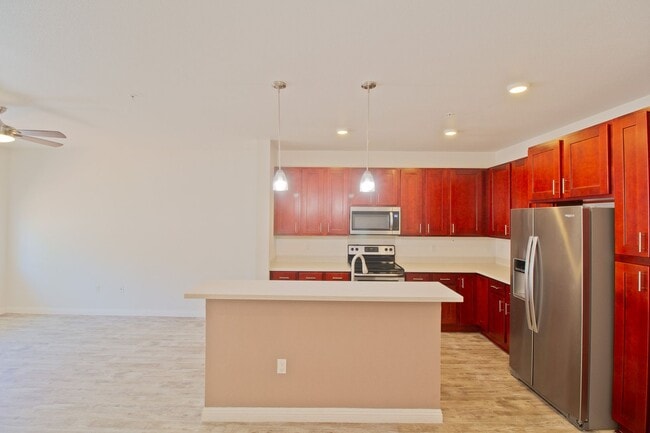 Building Photo - 3BD/2.5BA/Townhome with Private Patio and ...