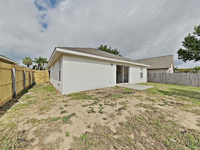 Building Photo - 2033 Fish Eagle St
