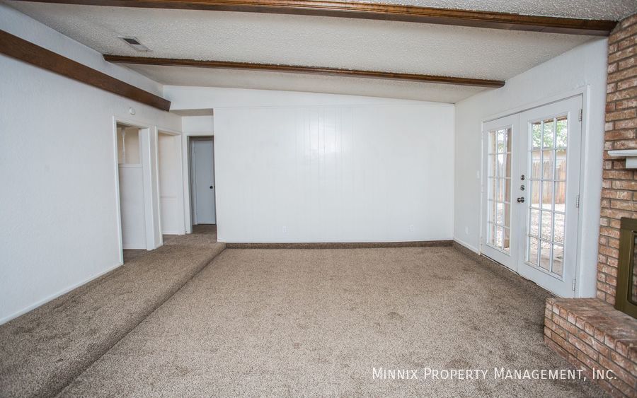 Building Photo - 2325 81st St