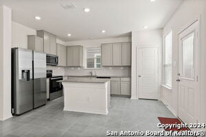 Building Photo - 14839 Vance Jackson Rd