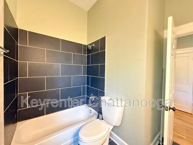 Building Photo - 2313 Bailey Ave