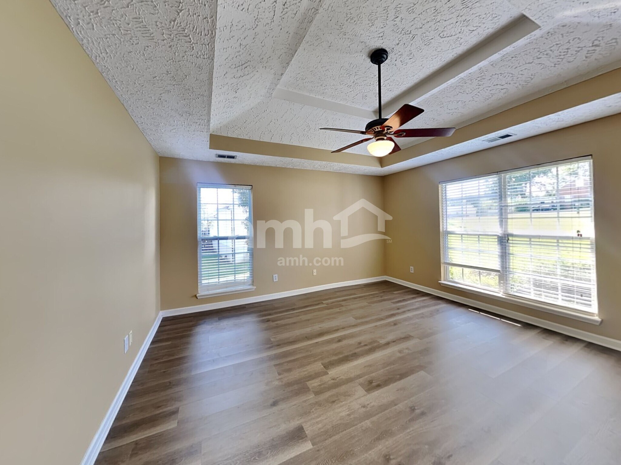 Building Photo - 544 Windy Rd