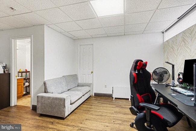 Building Photo - 216 Scott St