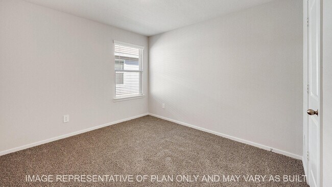 Building Photo - 876 Kickapoo Ln