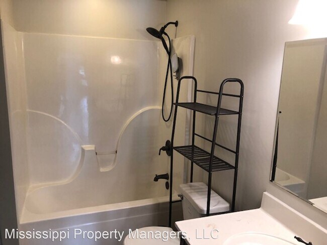 Building Photo - 3 br, 2 bath House - 2080 Springfield Dr