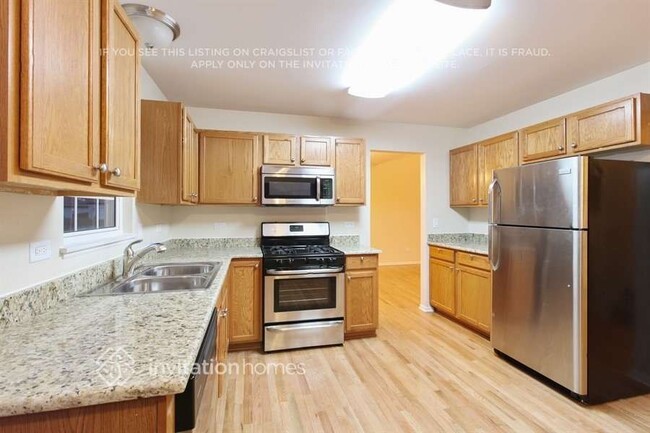 Building Photo - 25725 S Rose Ln