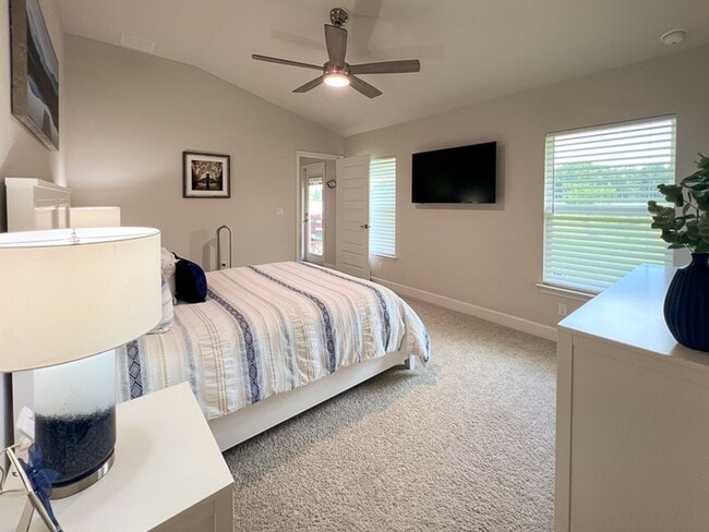Building Photo - Immaculate 4BR/2BA New Construction Home i...
