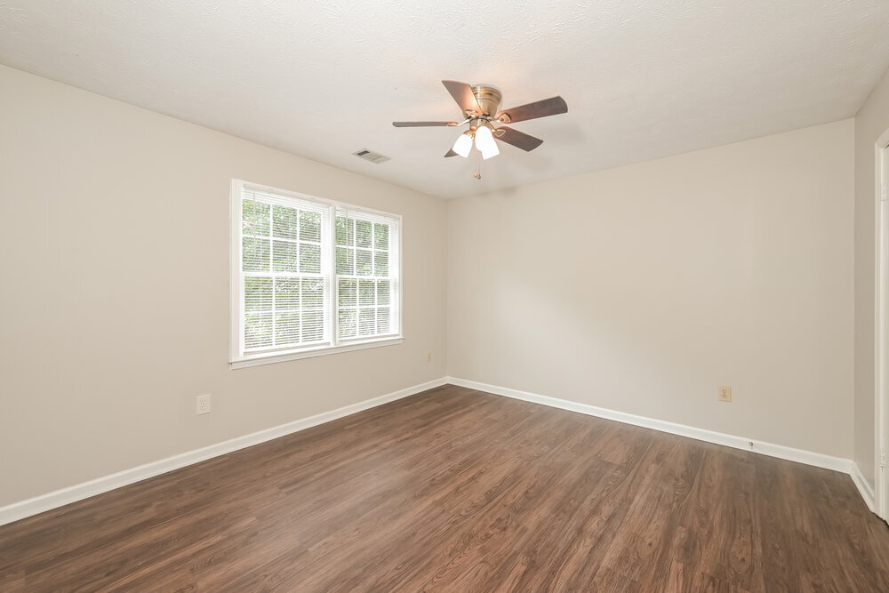 Building Photo - 2481 Meadowglen Trail
