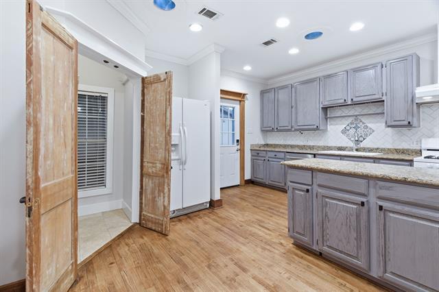 Building Photo - 1430 Hubert St