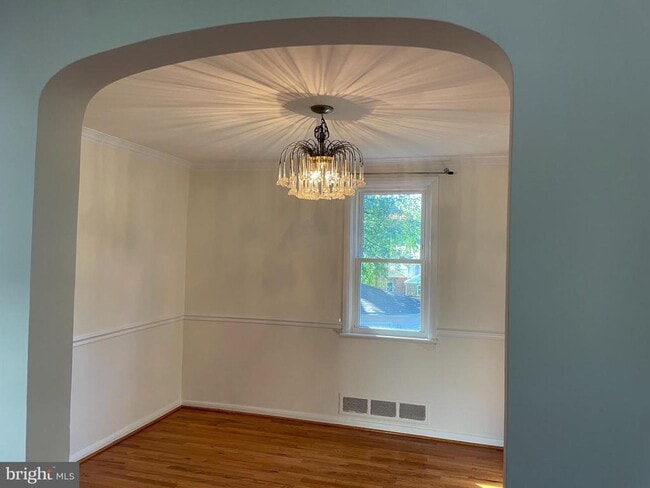 Building Photo - 610 Ritchie Ave