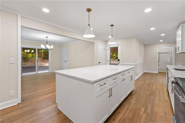 Building Photo - 6511 Vernon Woods Dr NE