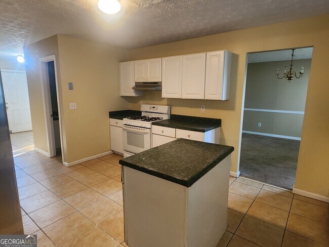 Building Photo - 5748 Wellborn Creek Dr
