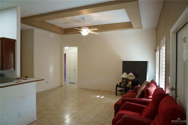 Building Photo - 19 Goldwing Wy