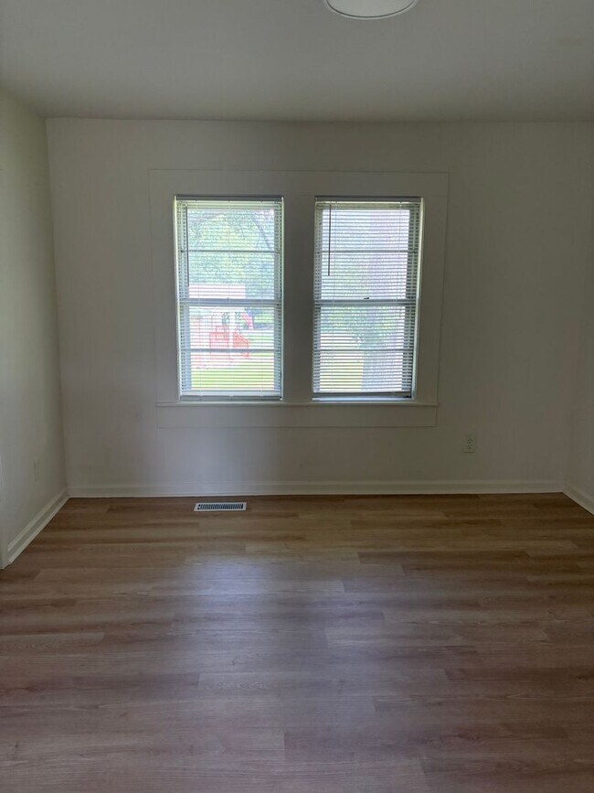 Building Photo - 621 Odum Rd