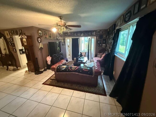 Building Photo - 2510 SW 81st Ave