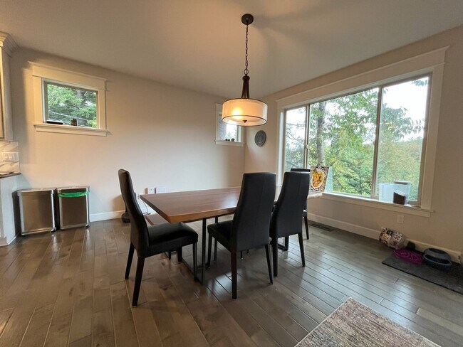 Building Photo - Spacious Corner-Lot Home with Three Levels...