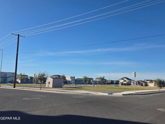 Building Photo - 4889 Christian Azcarate St