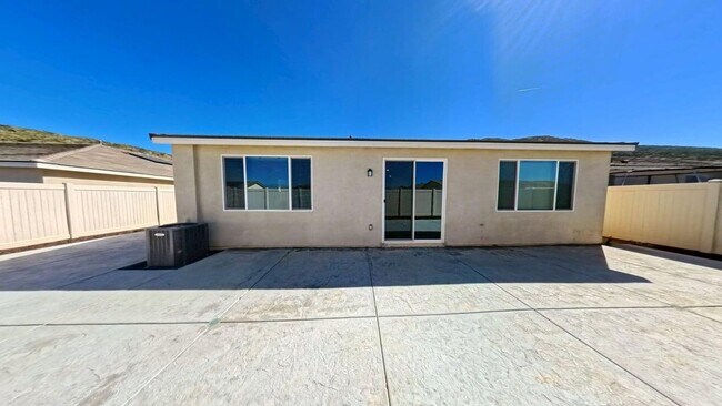 Building Photo - 32202 Prairie Crossing Dr