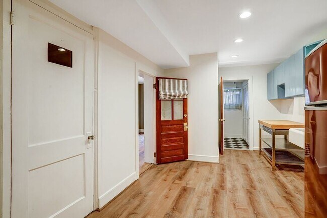 Building Photo - 5012 3rd St NW