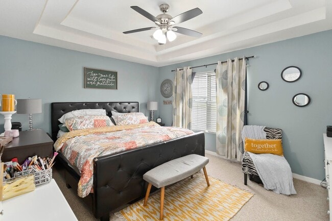 Building Photo - 3/2.5 Townhome W/ 2 Car Garage For Rent in the Highly Desirable Avalon Park Community