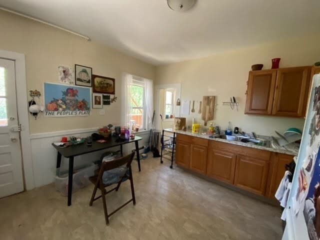 Building Photo - 54 Williams St