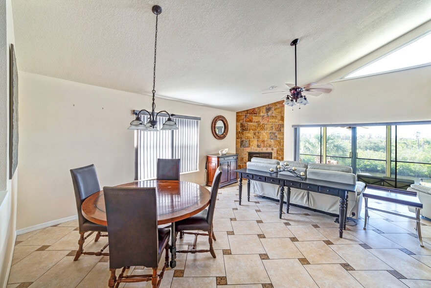 Building Photo - 6321 Garland Ct