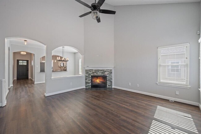 Building Photo - 11814 Bastrop St