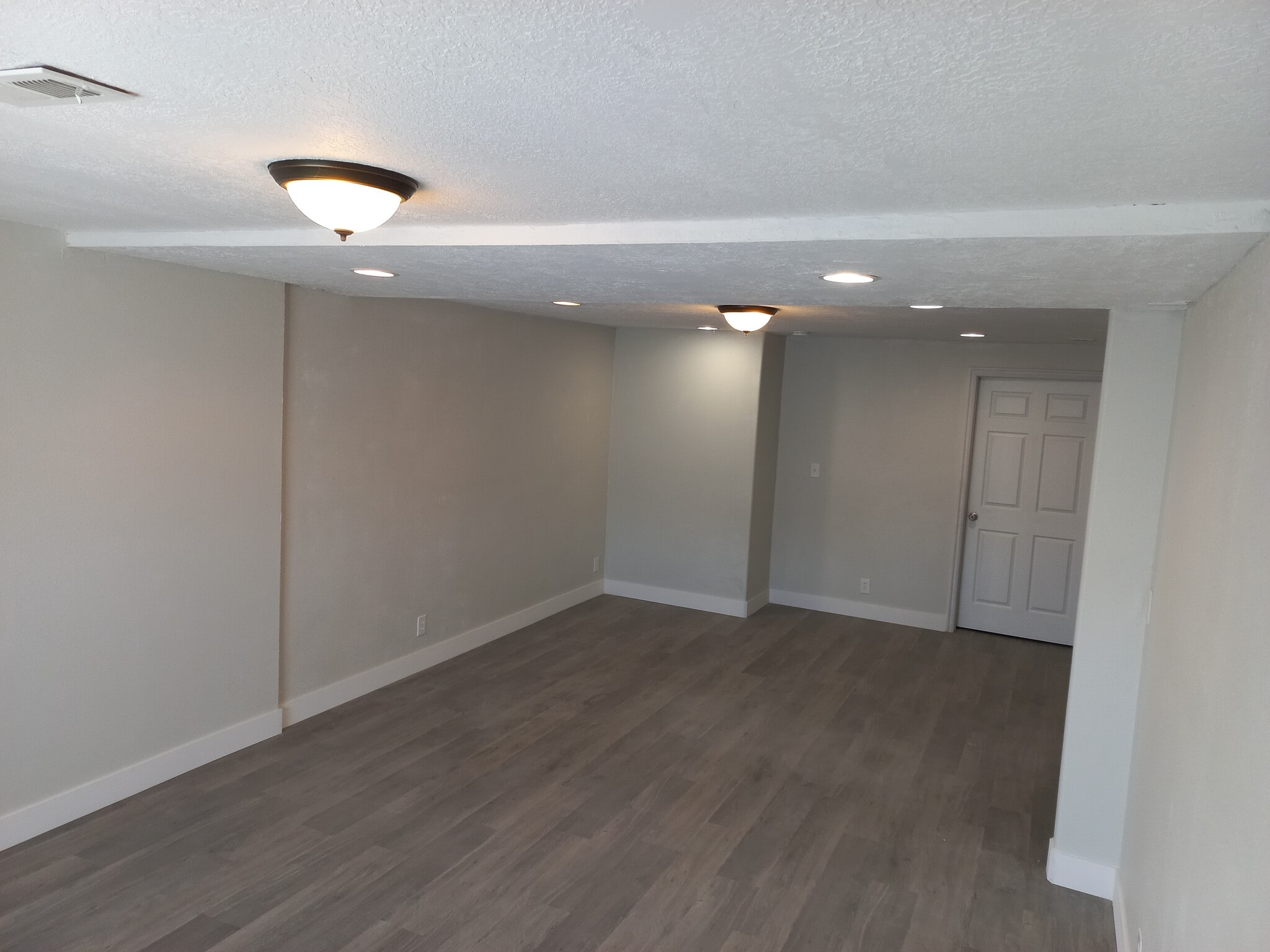 Building Photo - 5256 W 3830 S