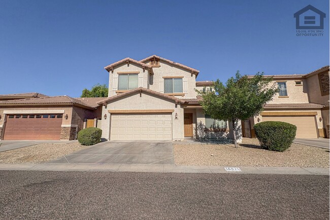 Building Photo - 4Bed/2.5 Bath House at Greenway/75th Ave! Ready for Immediate Move-In! -- Gated Community!