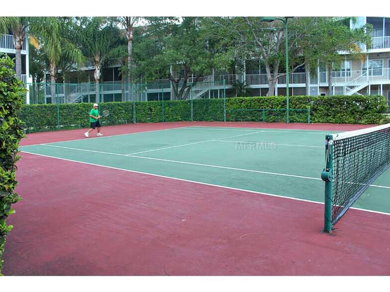 Tennis/pickleball - 850 S Tamiami Trl