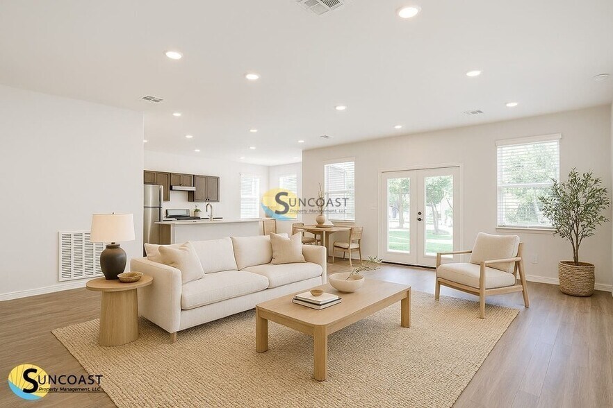 Building Photo - 585 Marion Oaks Pass