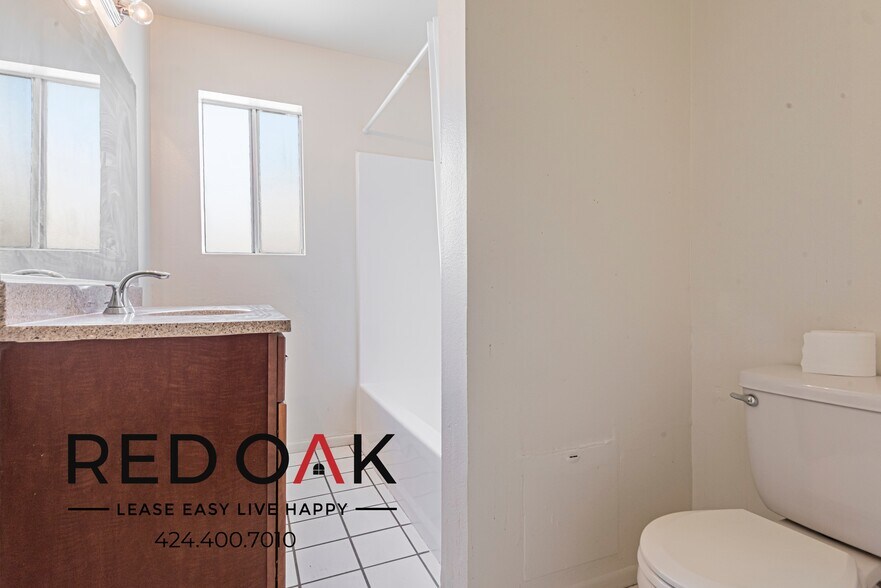 Building Photo - 949 White Knoll Dr