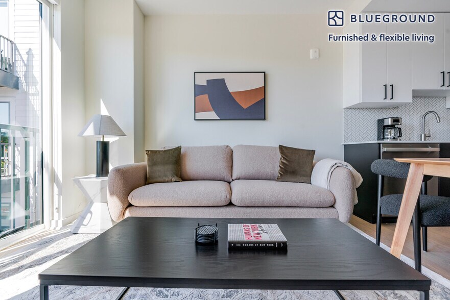 Building Photo - 60 I St SW