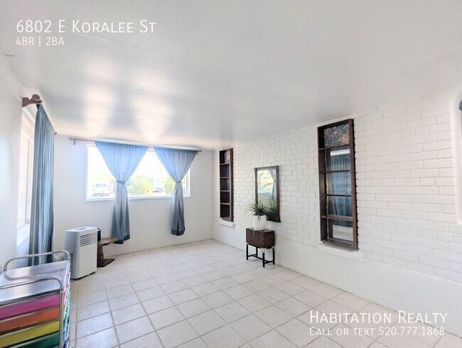Building Photo - 6802 E Koralee St