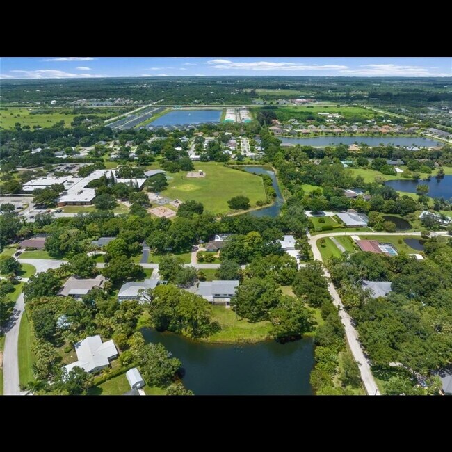 Building Photo - 960 48th Ave