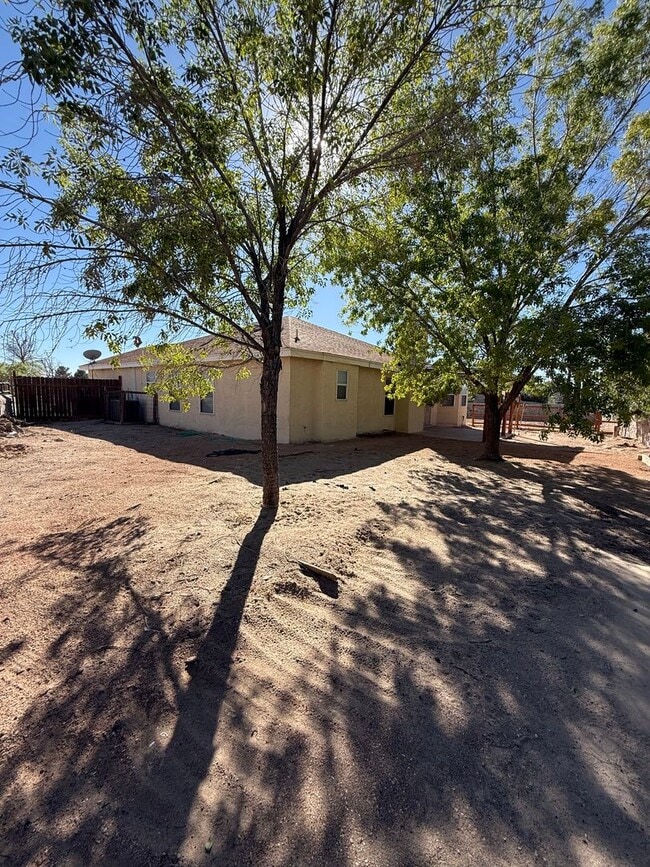 Building Photo - 4 Bedroom Home in Sonoma Ranch