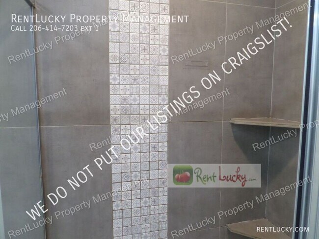 Building Photo - 24520 95th Pl S