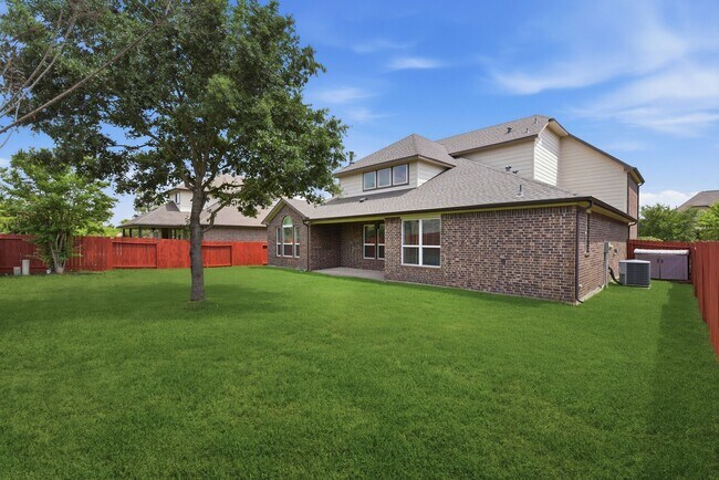 Building Photo - 6010 Green Meadows Ln
