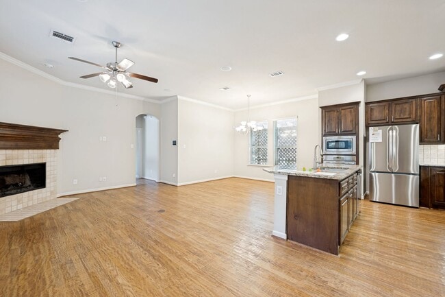 Building Photo - Beautiful 2-Bedroom + Study Home in the Highly Desirable Viridian Community!