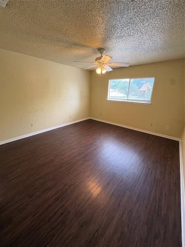 Building Photo - 2309 Pena Cove