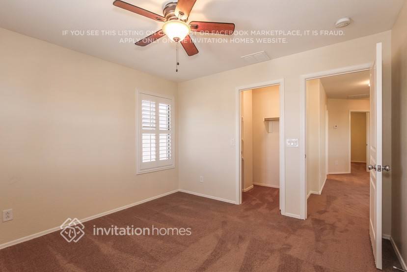 Building Photo - 15125 W Aster Dr