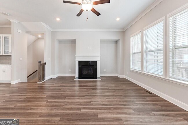 Building Photo - 5051 Pinckney Ln