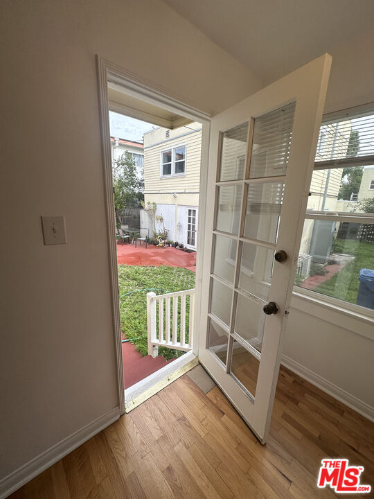 Building Photo - 1450 S Wooster St