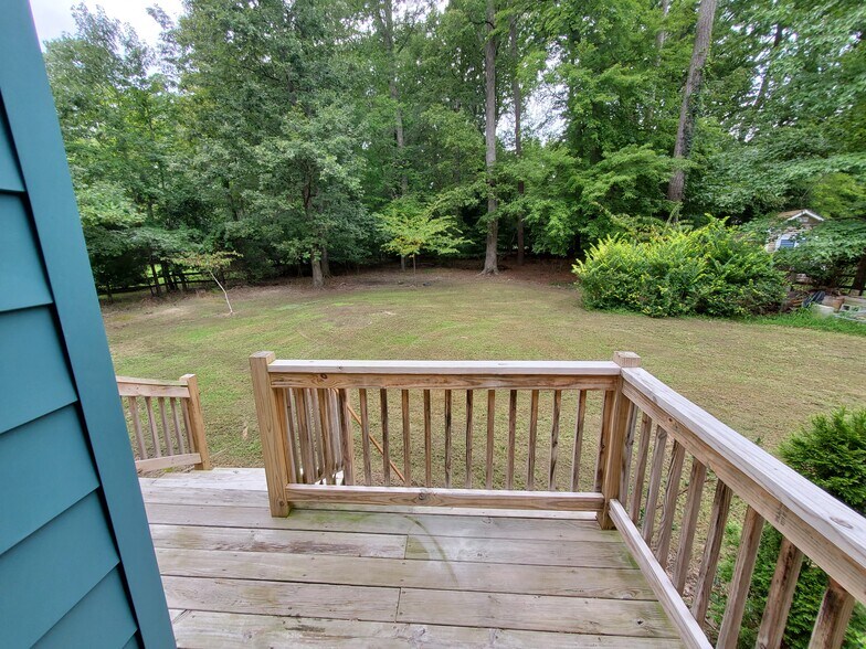 Building Photo - 141 The Maine